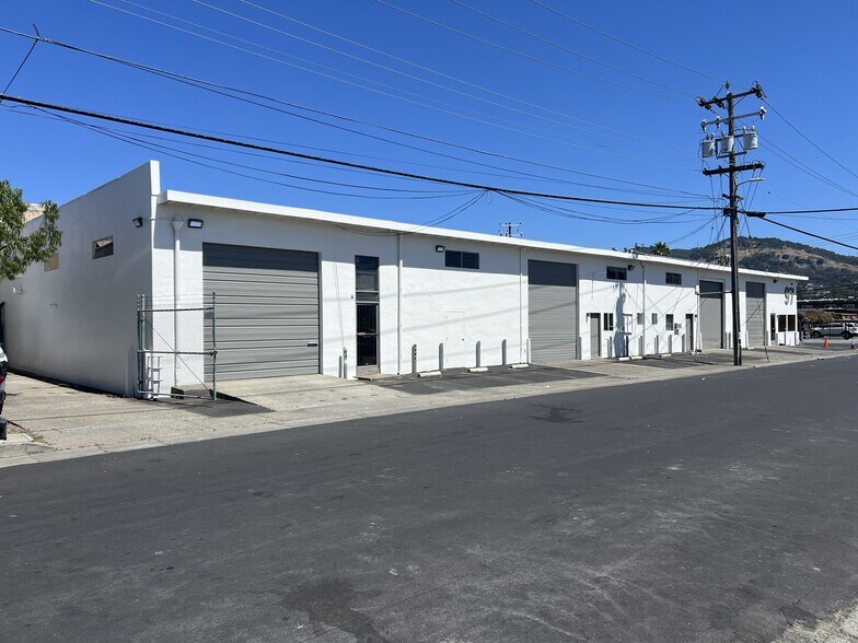 97 Louise St, San Rafael, CA à vendre - Photo du bâtiment - Image 3 de 5