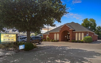 Plus de détails pour 7610 Glenview Dr, Richland Hills, TX - Commerce de détail à vendre