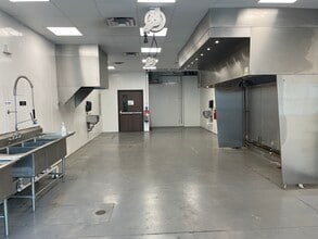 630 Ralph Ablanedo Dr, Austin, TX for lease Interior Photo- Image 2 of 4