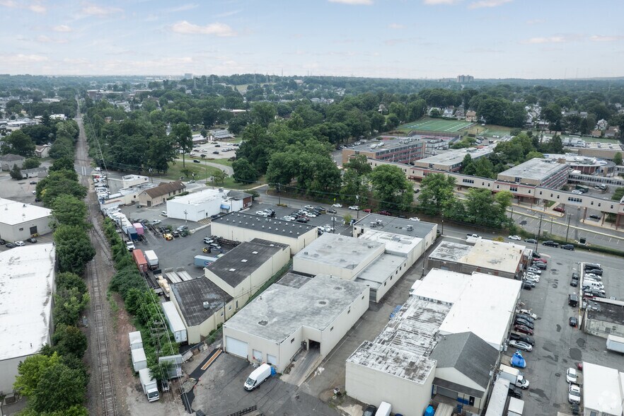 300 Colfax Ave, Clifton, NJ à louer - Aérien - Image 3 de 7