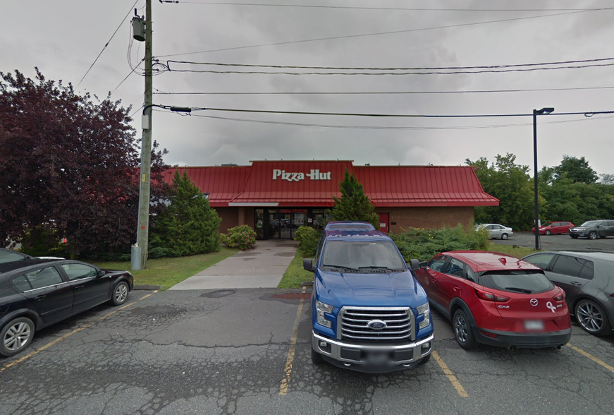 475 Boul Saint-Joseph, Drummondville, QC for lease - Primary Photo - Image 1 of 4