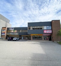 2022-2032 33rd Ave SW, Calgary, AB à louer Photo du bâtiment- Image 2 de 2
