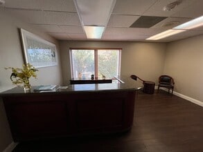 2810 E Oakland Park Blvd, Fort Lauderdale, FL for lease Building Photo- Image 2 of 3