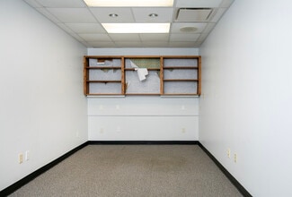 415 Beckham Ave, Tyler, TX for sale Interior Photo- Image 2 of 27