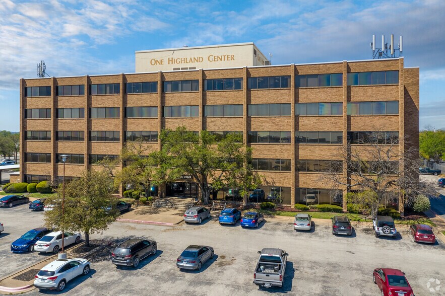314 E Highland Mall Blvd, Austin, TX à louer - Photo du bâtiment - Image 1 de 7