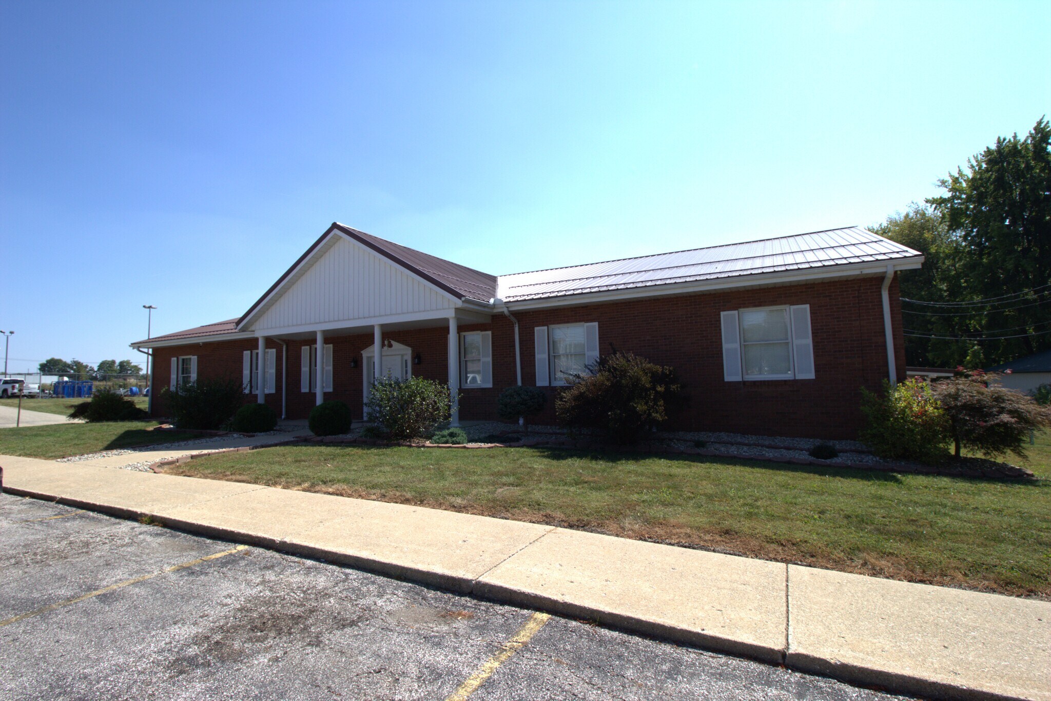 2125 E State Highway 54, Linton, IN à vendre Photo du bâtiment- Image 1 de 25