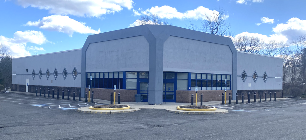 393 Windsor Hwy, New Windsor, NY for lease - Primary Photo - Image 1 of 4