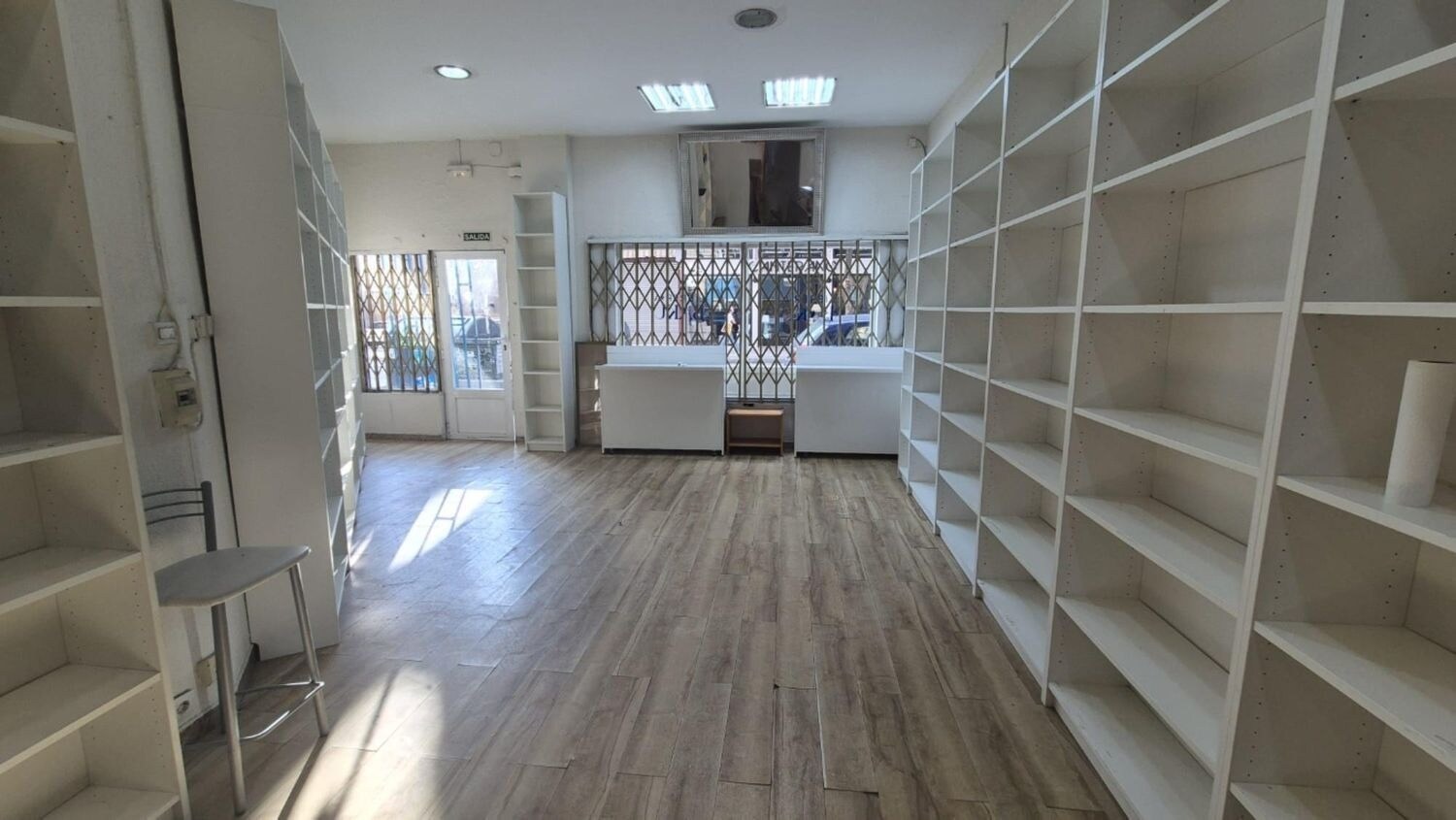 Commerce de détail dans Madrid, Madrid à louer Photo intérieure- Image 1 de 8