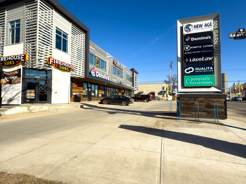 8402 109 St NW, Edmonton, AB à vendre - Photo du bâtiment - Image 1 de 23
