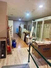 Retail in Fuenlabrada, Madrid for lease Interior Photo- Image 2 of 5