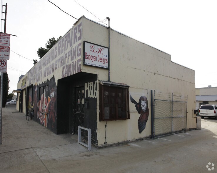 14222-14226 Aetna St, Van Nuys, CA à vendre - Photo du bâtiment - Image 2 de 9