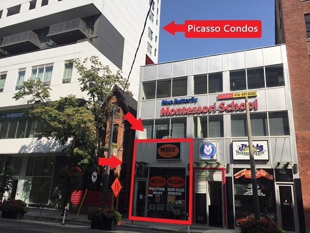 300-302 Richmond St W, Toronto, ON à vendre Photo du bâtiment- Image 1 de 1