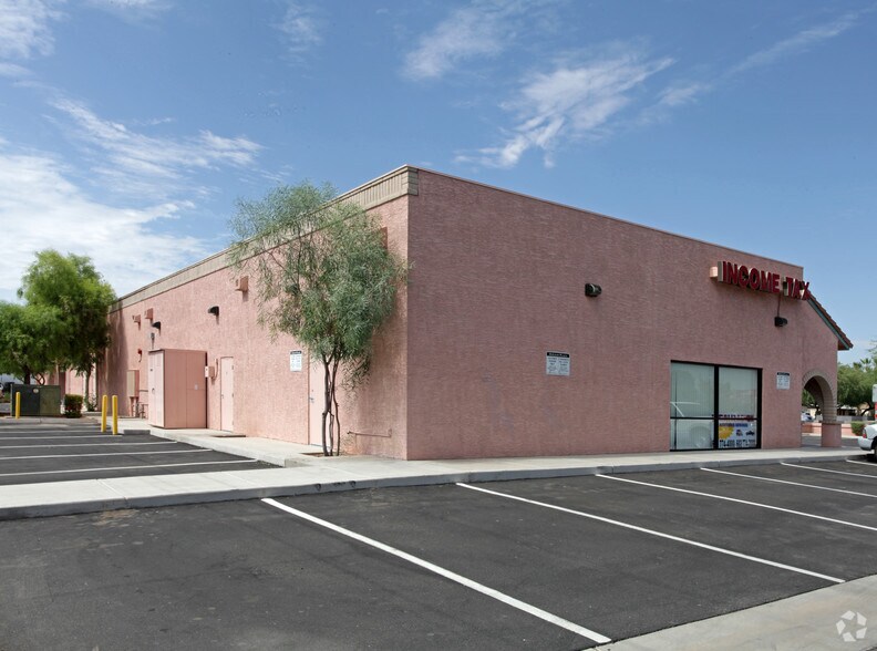 777 N Arizona Ave, Chandler, AZ à louer - Photo du bâtiment - Image 3 de 4