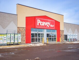 Plus de détails pour 5127 50 St, Rocky Mountain House, AB - Commerce de détail à vendre