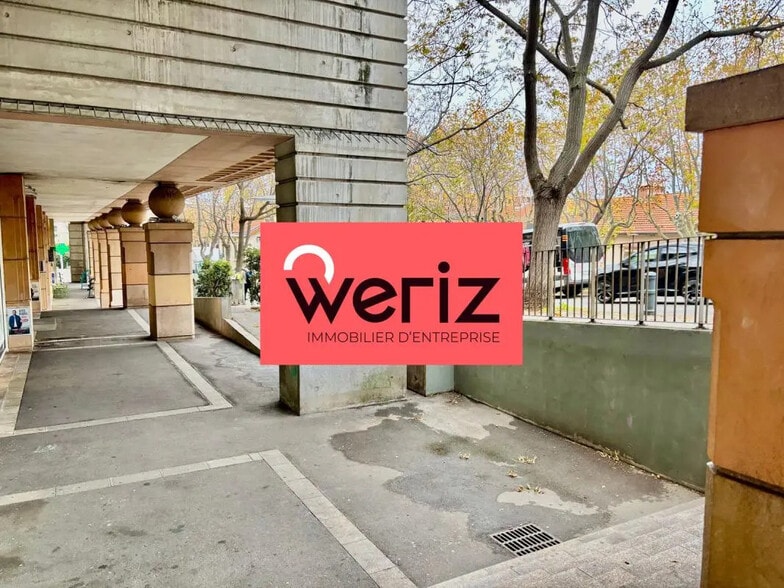 Office in Aix-en-Provence for lease - Lobby - Image 3 of 5