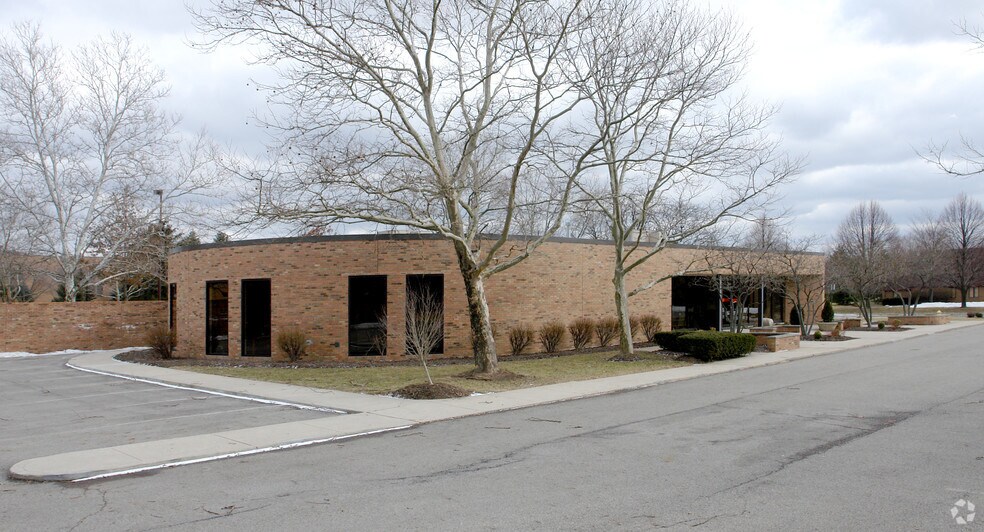 4971 Arlington Centre Blvd, Columbus, OH for sale - Building Photo - Image 1 of 1