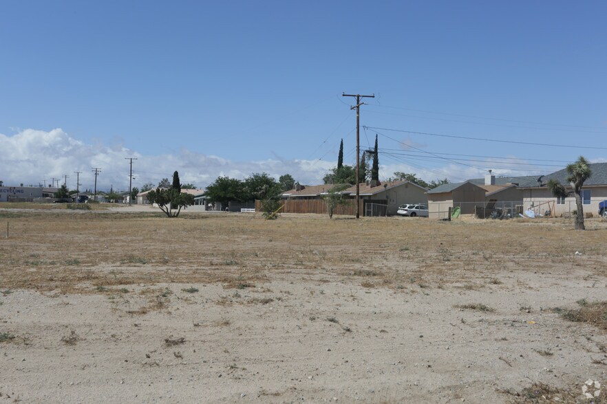 NWC Hesperia Rd & Cajon, Hesperia, CA for sale - Primary Photo - Image 1 of 4