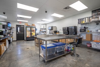 330 NW John Jones Dr, Burleson, TX for sale Interior Photo- Image 1 of 1