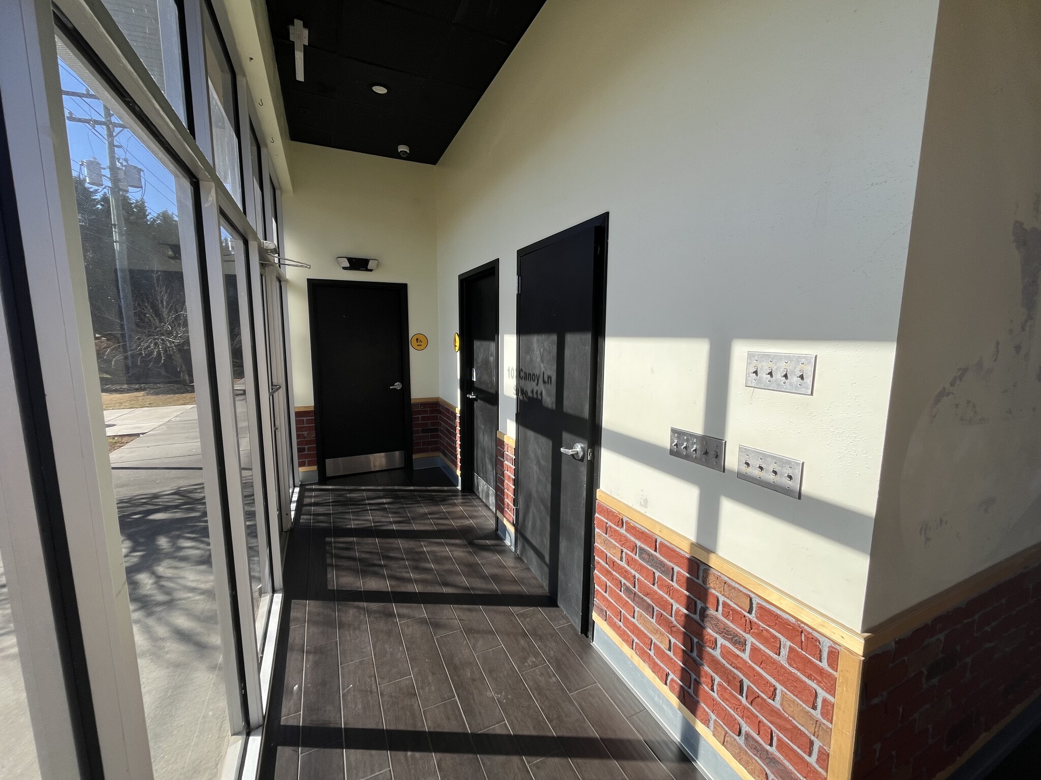 103 Canoy Ln, Clemson, SC for lease Interior Photo- Image 1 of 10