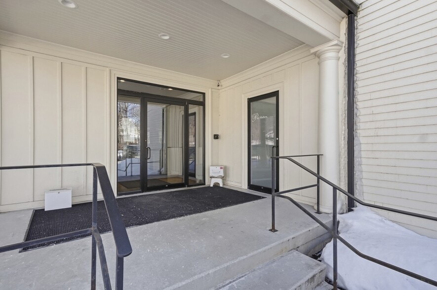 28 Green St, Newburyport, MA for lease - Building Photo - Image 3 of 15