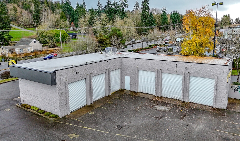 6747 State Hwy 303 NE, Bremerton, WA à vendre - Photo du bâtiment - Image 2 de 22