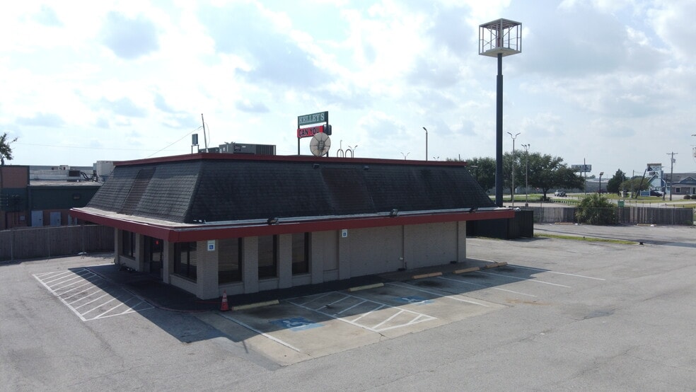 4308 Texas Ave, La Marque, TX for lease - Building Photo - Image 2 of 5