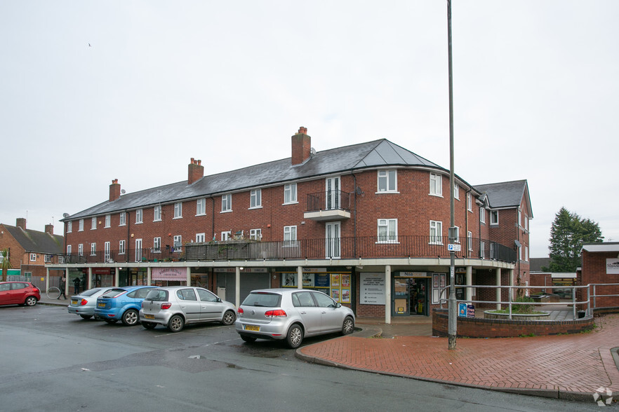 66-76 Dimbles Ln, Lichfield for lease - Primary Photo - Image 1 of 2