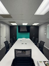 146 N Lake St, Forest Lake, MN à louer Photo intérieure- Image 1 de 10