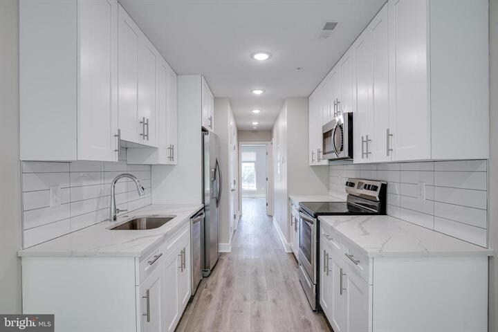 2015-2019 N College Ave, Philadelphia, PA à vendre - Photo du bâtiment - Image 3 de 23