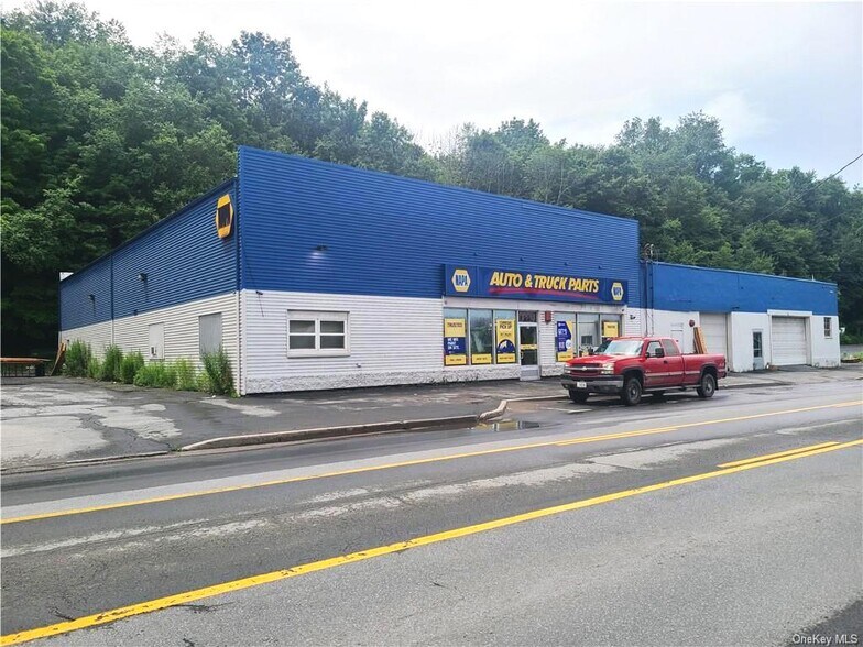 144 Mill St, Liberty, NY à vendre - Photo du bâtiment - Image 2 de 18