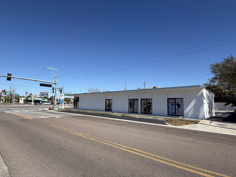 3418 W Swann Ave, Tampa, FL for lease - Building Photo - Image 2 of 29