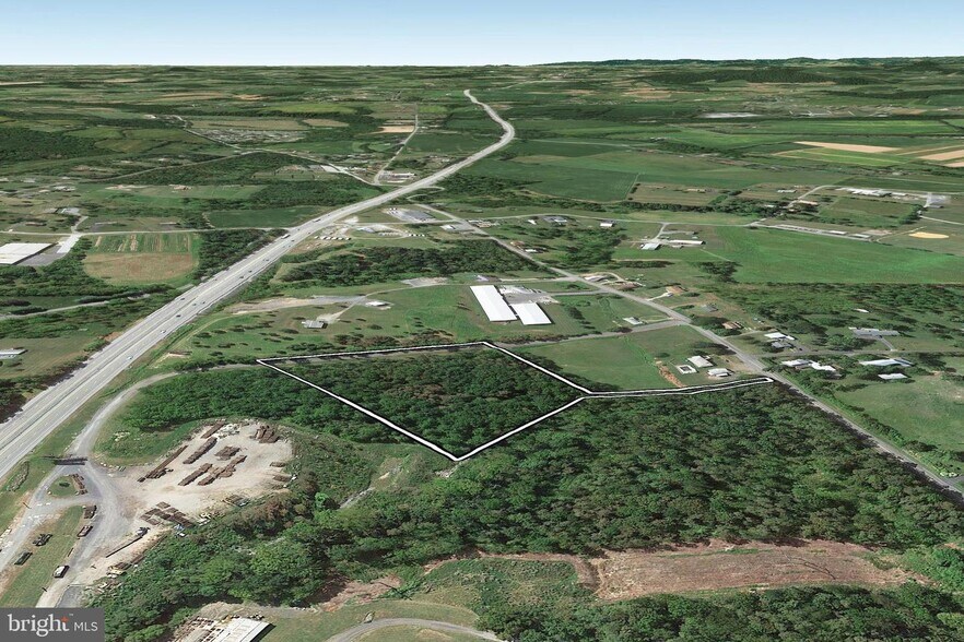 771 Range End Rd, Dillsburg, PA à vendre - Photo du bâtiment - Image 3 de 5