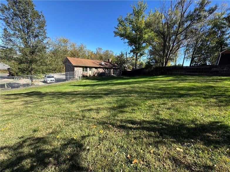 119 Hidden Valley Rd, McMurray, PA for lease - Building Photo - Image 2 of 7