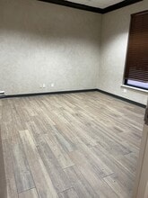 609 S Kelly Ave, Edmond, OK for lease Interior Photo- Image 2 of 3