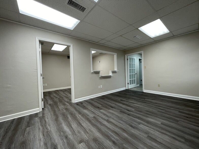 4040 W Newberry Rd, Gainesville, FL for lease - Building Photo - Image 3 of 13