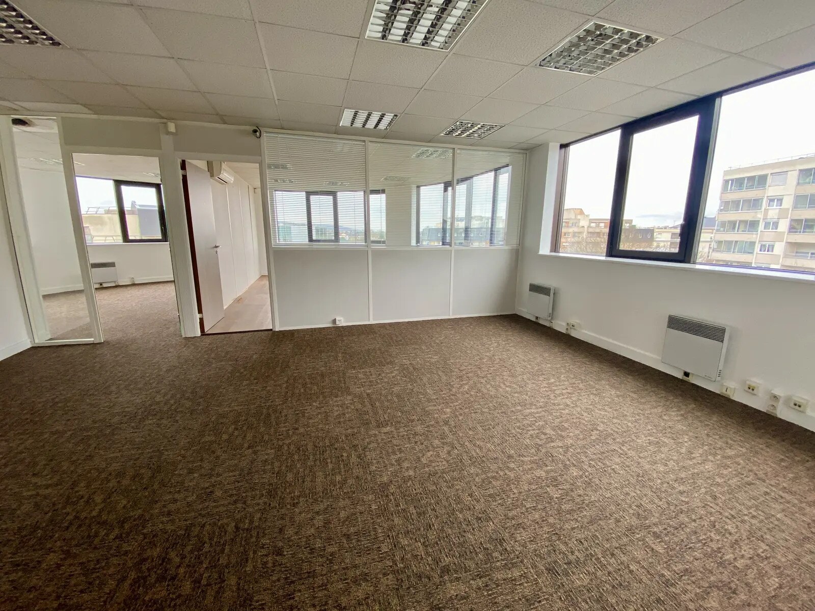 3 Boulevard De La Gare, Saint-Gratien for lease Interior Photo- Image 1 of 11