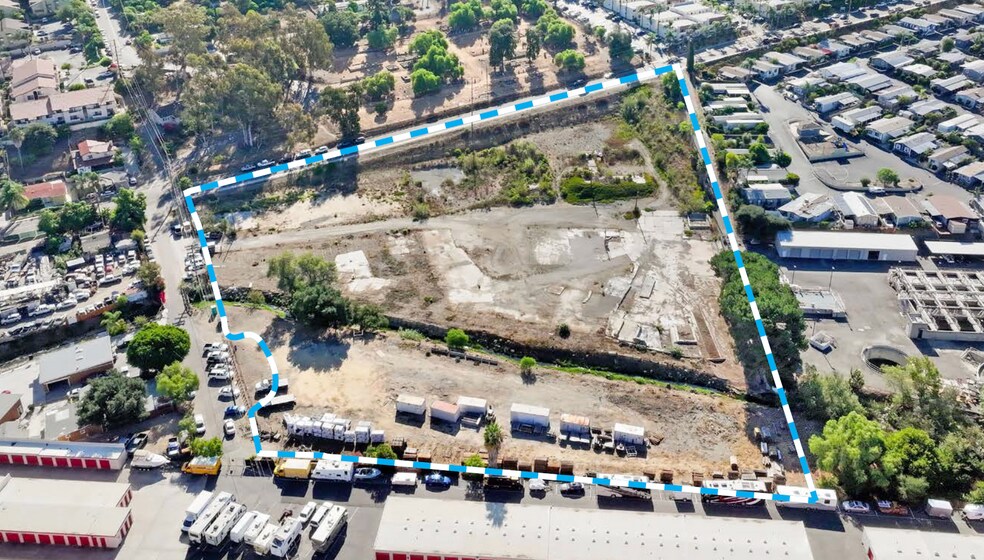 540 Clemmens Ln, Fallbrook, CA à vendre - Photo principale - Image 1 de 11