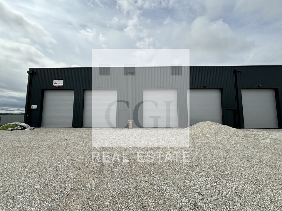 Flex in Bonnefamille for lease Building Photo- Image 1 of 16