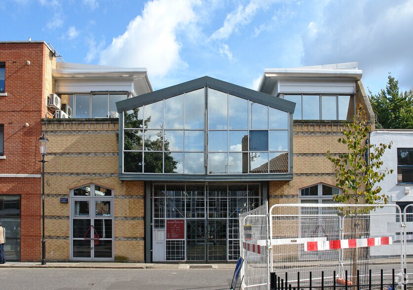 225-227 Walmer Rd, Londres à louer - Photo du bâtiment - Image 2 de 8