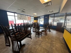 331 Beechurst Ave, Morgantown, WV à louer - Vidéo sur l’inscription commerciale 