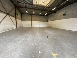 Plus de détails pour Local d'activités à louer