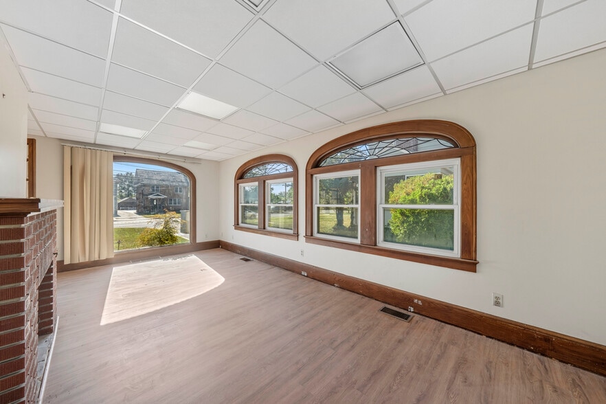 150 W End Ave, Somerville, NJ for sale - Building Photo - Image 2 of 30