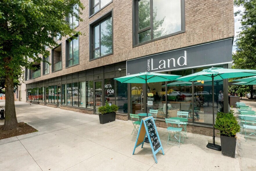 450 Grand Ave, Brooklyn, NY à louer - Photo du bâtiment - Image 2 de 7