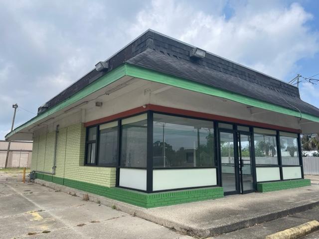 7100 Downman Rd, New Orleans, LA à vendre - Photo du bâtiment - Image 3 de 27