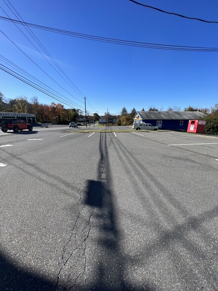 2095 Route 209, Brodheadsville, PA for lease - Building Photo - Image 3 of 4