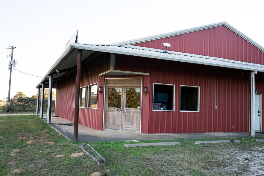 13637 US Highway 287 N, Grapeland, TX à vendre - Photo du bâtiment - Image 3 de 28