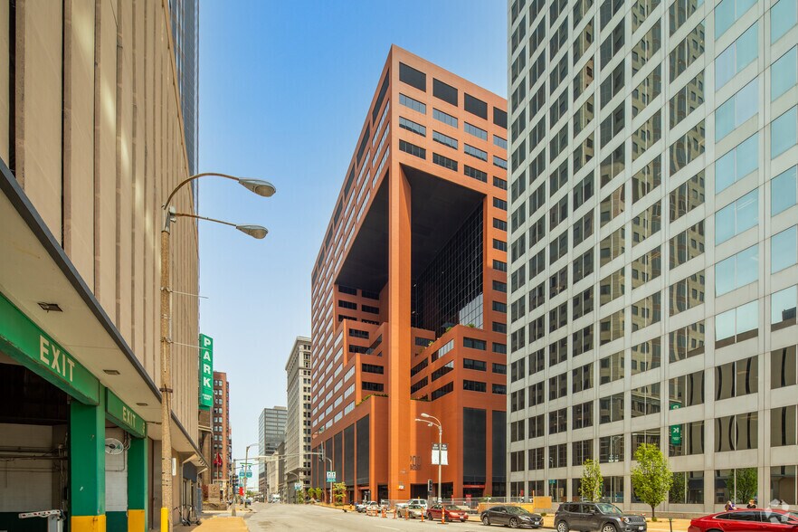 200 N Broadway, Saint Louis, MO à louer - Photo du bâtiment - Image 1 de 52
