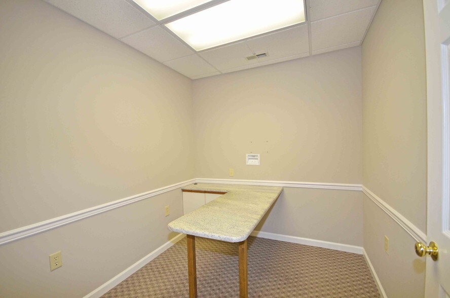 556 Cynwood Dr, Easton, MD à louer - Photo intérieure - Image 3 de 32