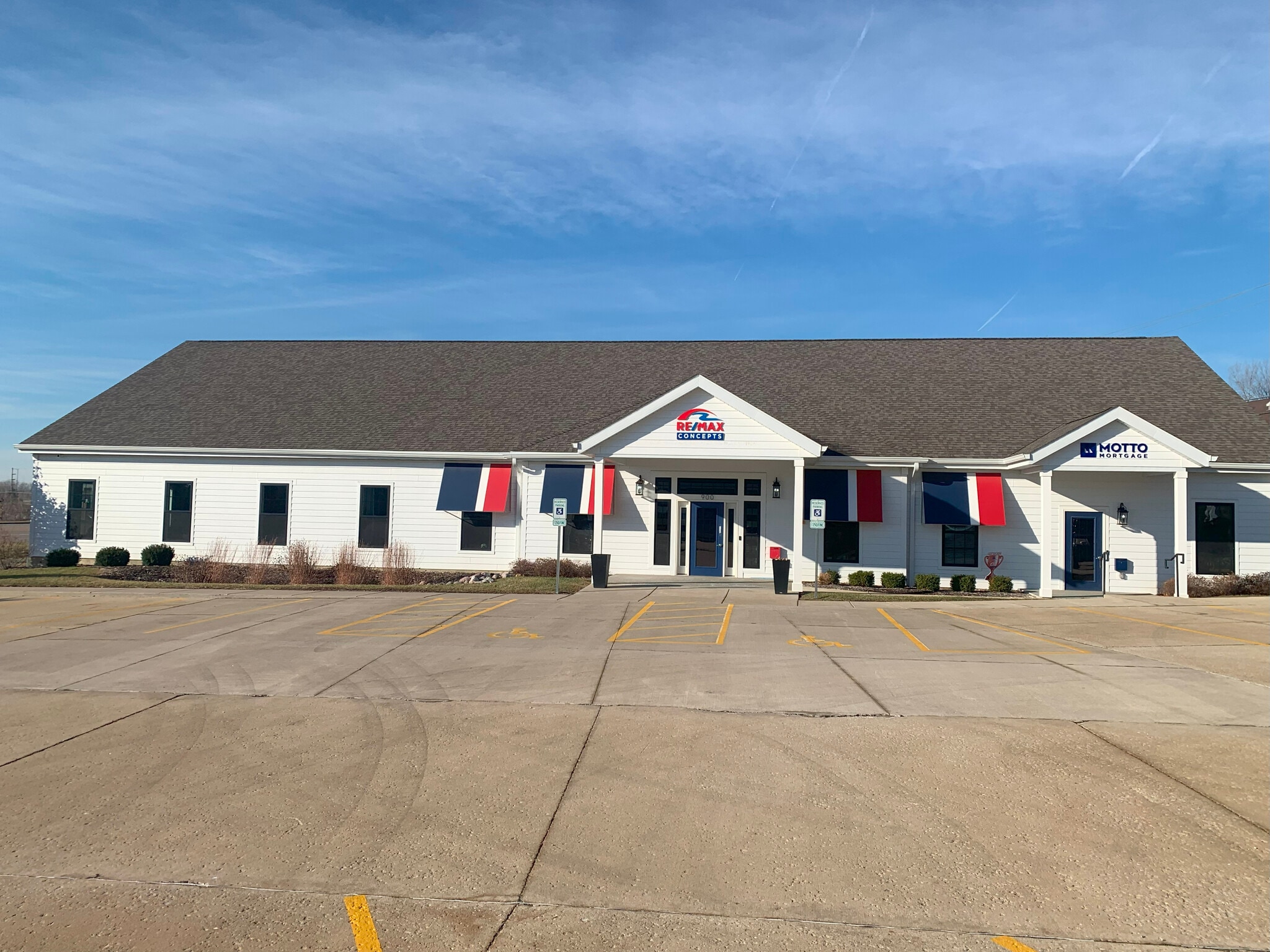 900 36th Ave, Moline, IL for lease Primary Photo- Image 1 of 6