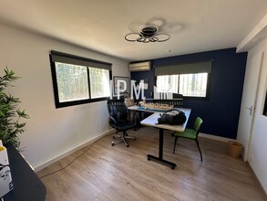 12 Avenue Lamartine, Les Pennes-Mirabeau for lease Interior Photo- Image 2 of 6